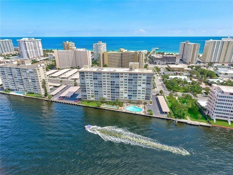 Image 6 of 48 For 299 Riverside Dr  608