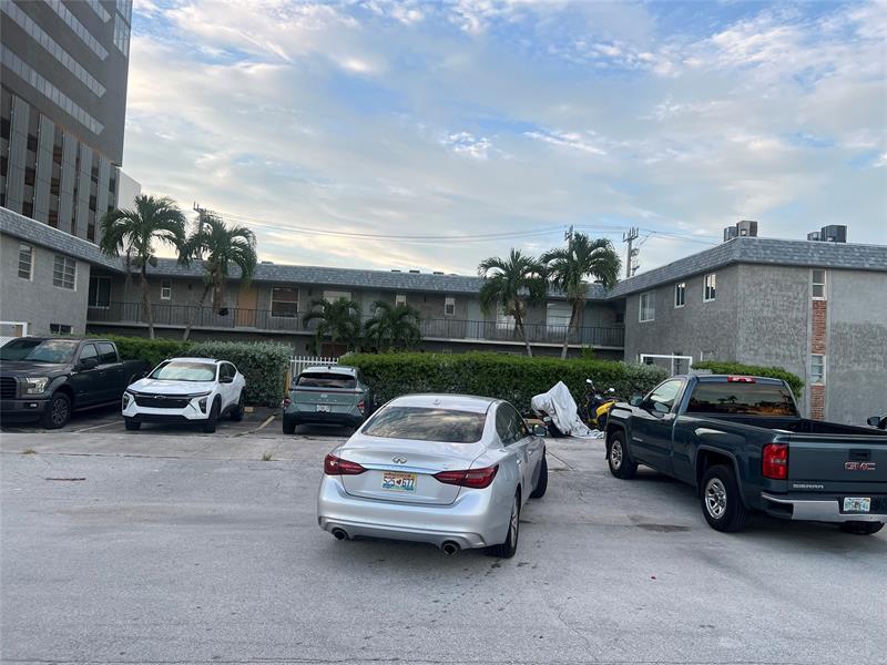 Details for 615 8th St  4, Hallandale Beach, FL 33009