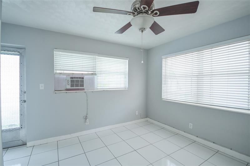 Image 6 of 11 For 1641 3rd Ct  1