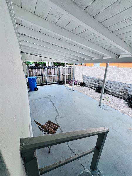 Image 30 of 37 For 719 38th St  