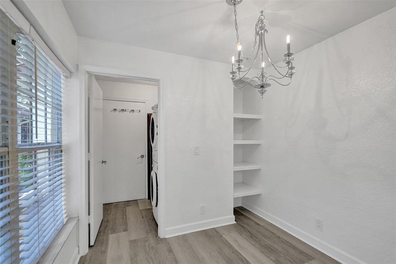 Image 15 of 52 For 11652 19th Dr