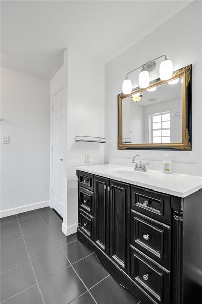 Image 29 of 52 For 11652 19th Dr