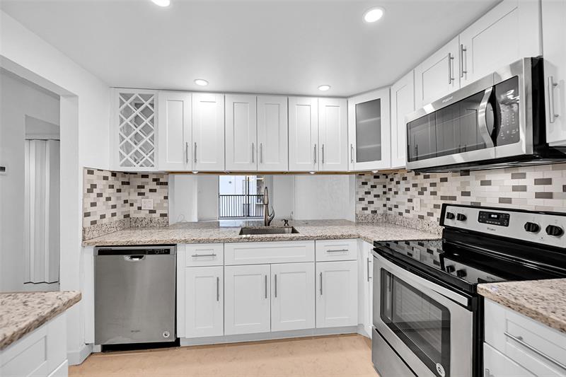 Details for 7173 Orange Dr  215b, Davie, FL 33314