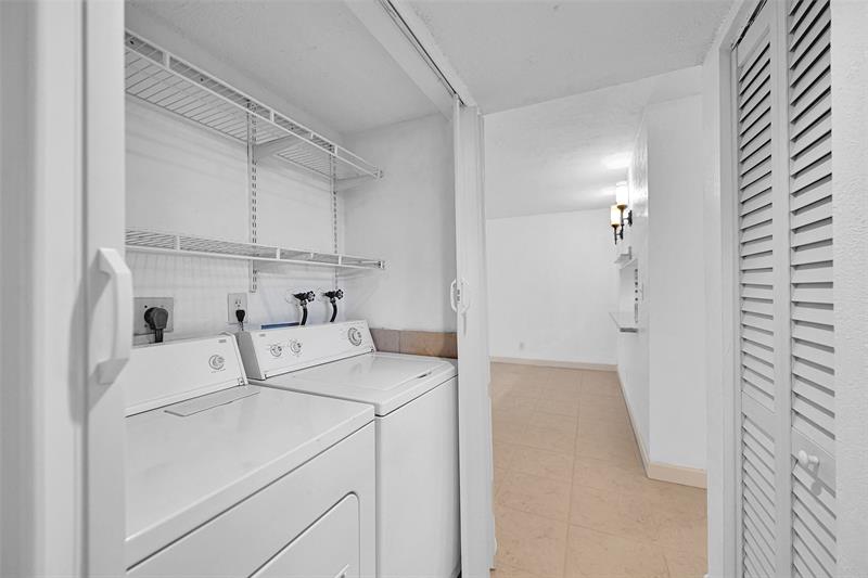 Image 12 of 20 For 7173 Orange Dr  215b