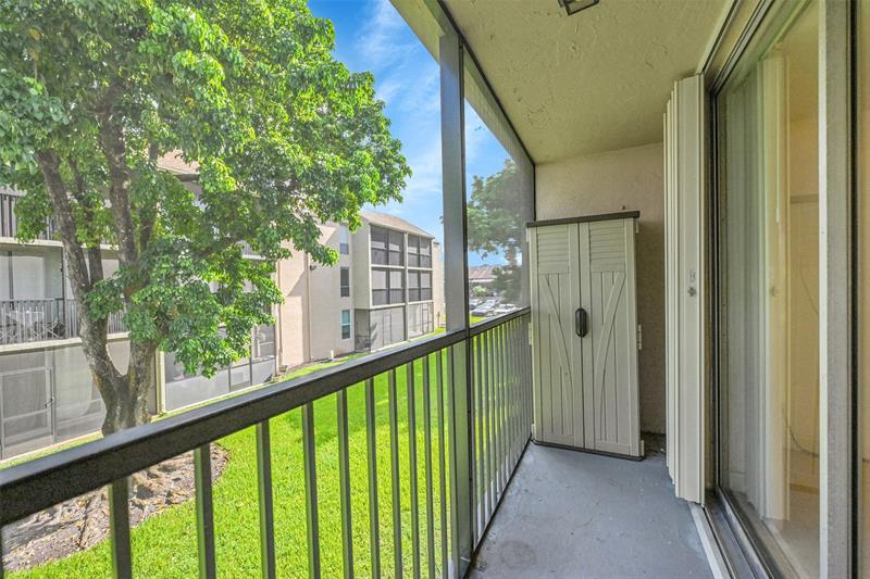Image 17 of 20 For 7173 Orange Dr  215b