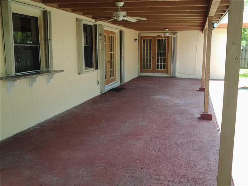 Image 8 of 8 For 9620 42nd Ct