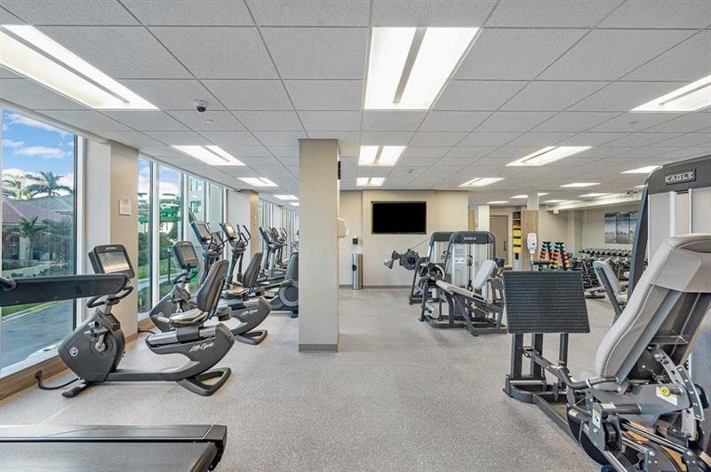 Image 36 of 40 For 3700 Ocean Blvd  206
