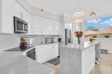 Image 8 of 40 For 3700 Ocean Blvd  206