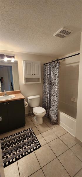 Image 16 of 26 For 1023 Villa Ln