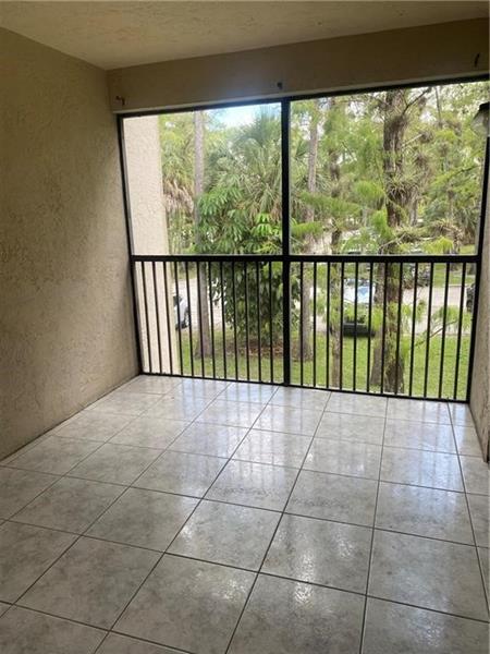 Image 22 of 27 For 8761 Shadow Wood Blvd  203