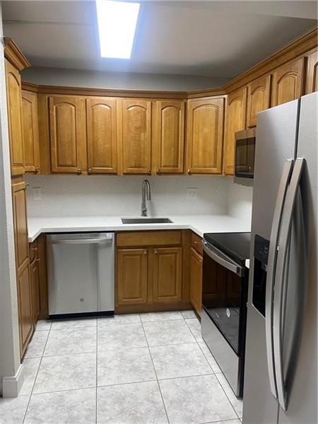 Image 6 of 27 For 8761 Shadow Wood Blvd  203