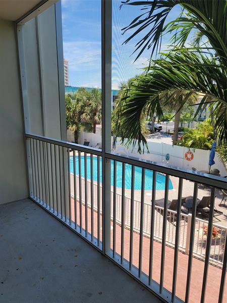 Image 18 of 46 For 1439 Ocean Blvd  211