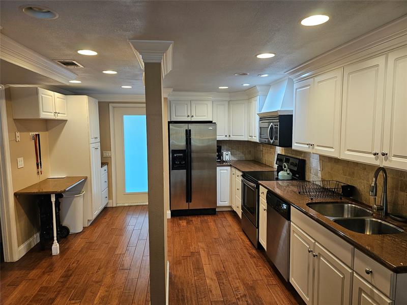 Image 23 of 46 For 1439 Ocean Blvd  211