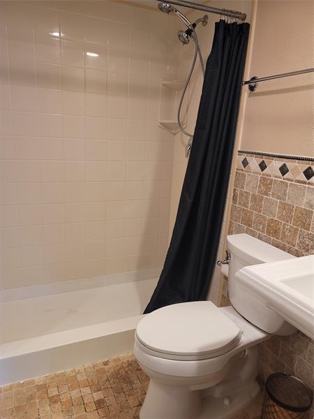 Image 31 of 46 For 1439 Ocean Blvd  211