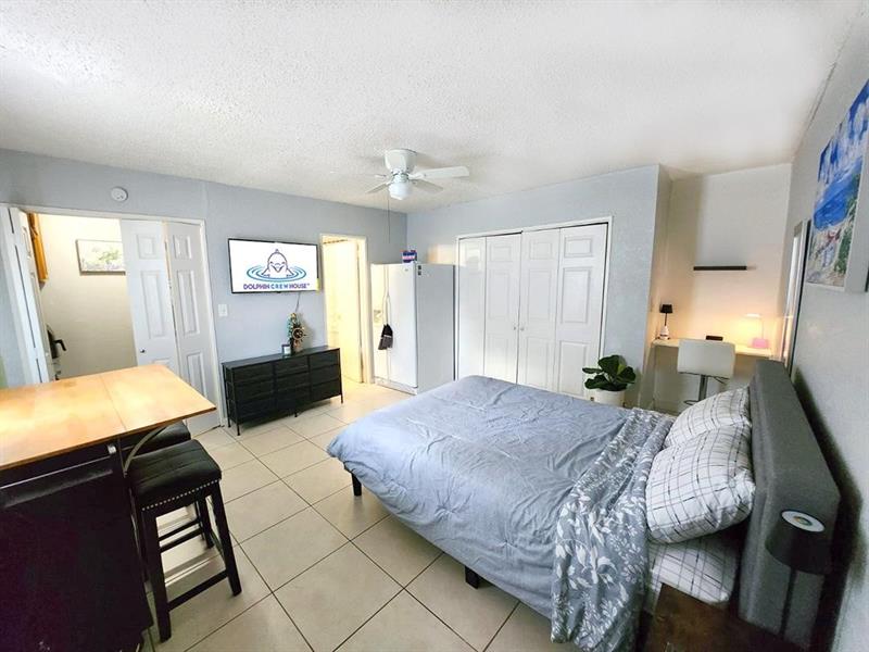 Image 7 of 15 For 324 22nd St  B