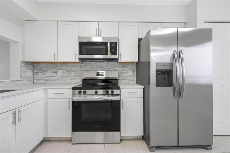 Details for 2200 Cypress Bend Dr  805, Pompano Beach, FL 33069