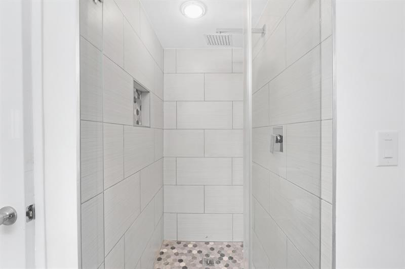 Image 18 of 27 For 2200 Cypress Bend Dr  805