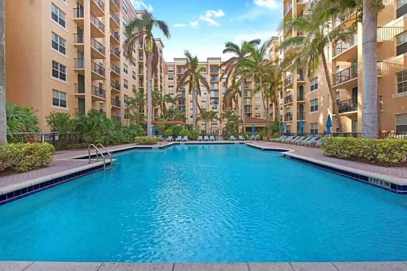 Image 4 of 23 For 1805 Flagler Dr  208