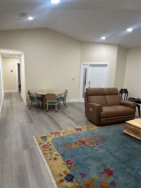 Image 6 of 16 For 5839 Eagle Cay Ter