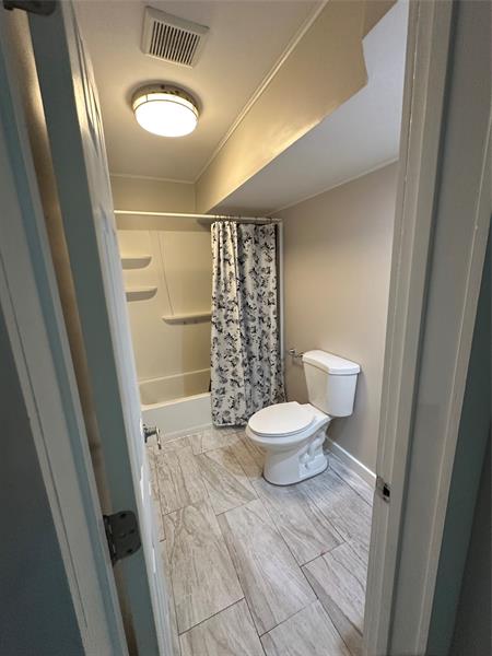 Image 14 of 20 For 2175 56th St  106