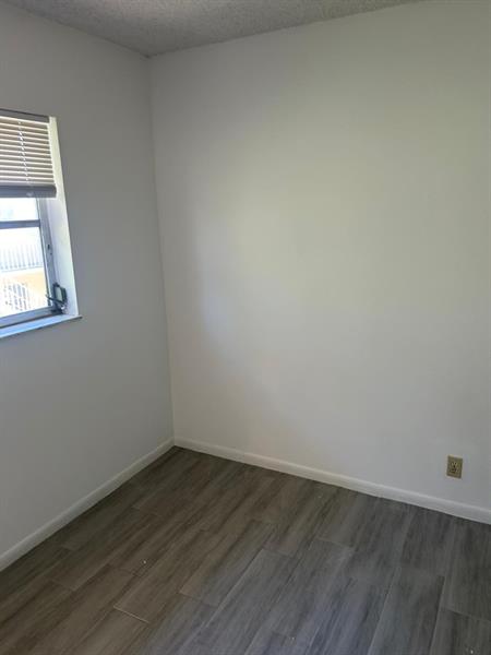 Image 3 of 14 For 5156 6th Ave  225