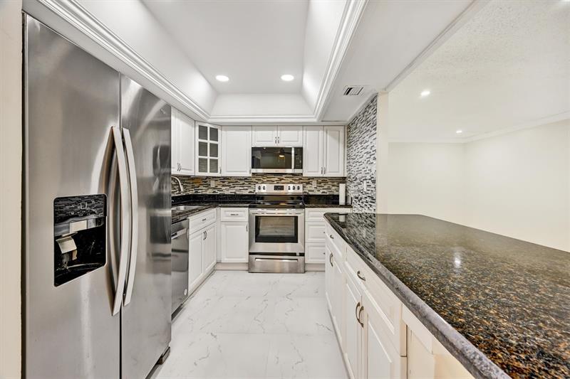 Image 16 of 44 For 3336 Quail Close