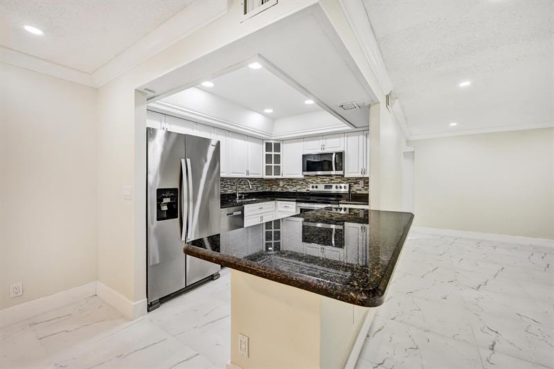 Image 17 of 44 For 3336 Quail Close