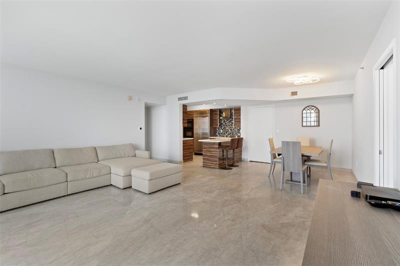 Image 5 of 53 For 18911 Collins Ave  3003