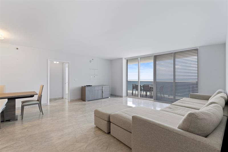 Image 7 of 53 For 18911 Collins Ave  3003