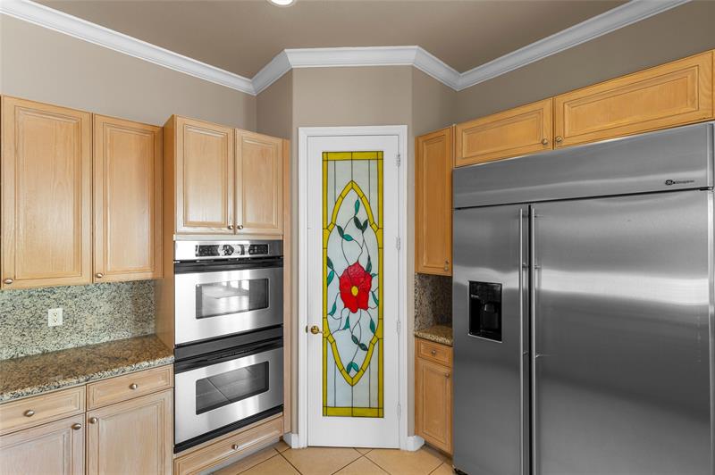 Image 11 of 97 For 18932 33rd Ct