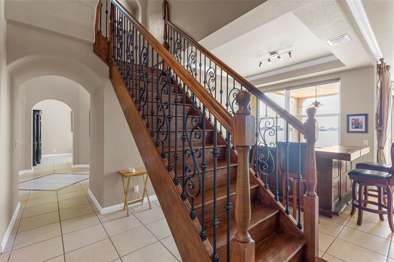 Image 13 of 97 For 18932 33rd Ct