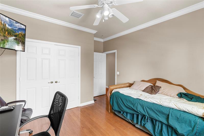 Image 28 of 97 For 18932 33rd Ct