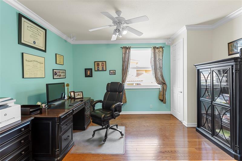 Image 30 of 97 For 18932 33rd Ct