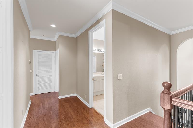Image 32 of 97 For 18932 33rd Ct