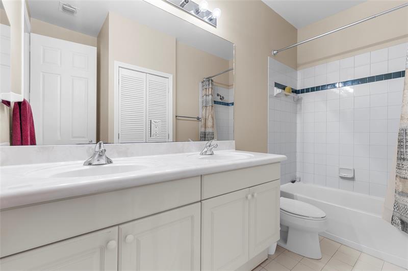 Image 35 of 97 For 18932 33rd Ct