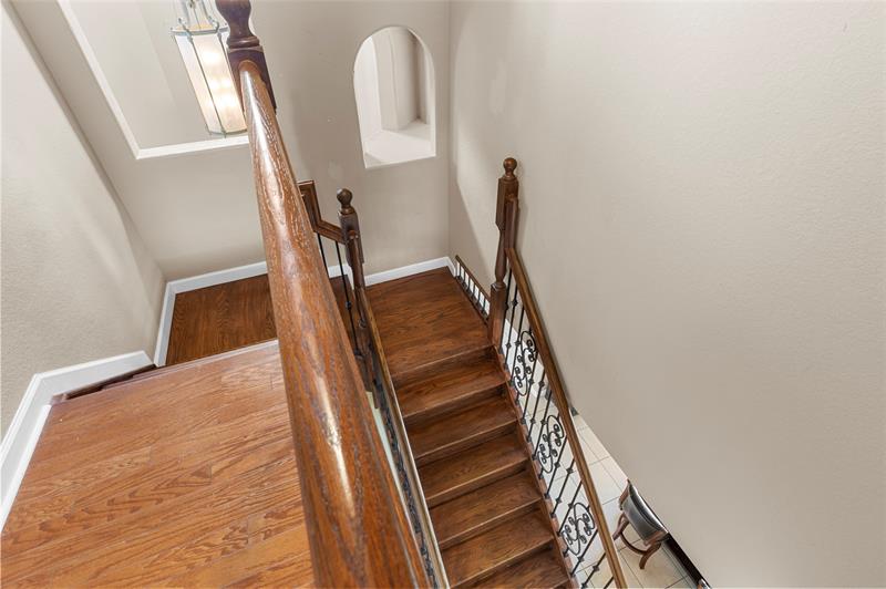 Image 37 of 97 For 18932 33rd Ct