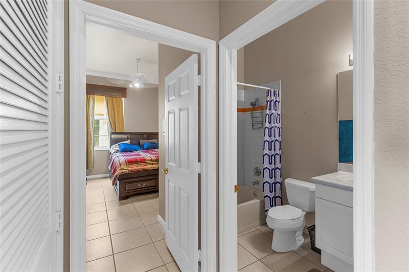 Image 43 of 97 For 18932 33rd Ct