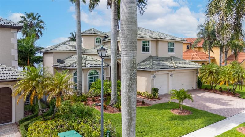 Image 61 of 97 For 18932 33rd Ct