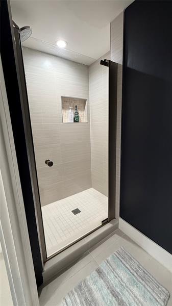 Image 13 of 23 For 720 Bayshore Dr  205