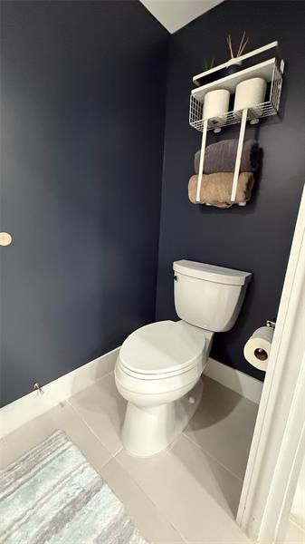 Image 14 of 23 For 720 Bayshore Dr  205