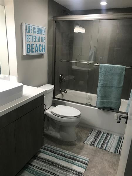 Image 17 of 23 For 720 Bayshore Dr  205