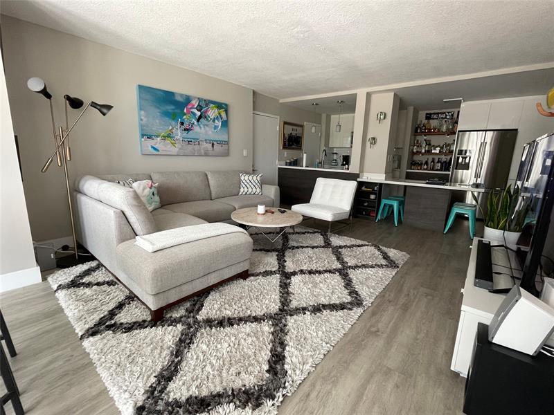 Image 4 of 23 For 720 Bayshore Dr  205