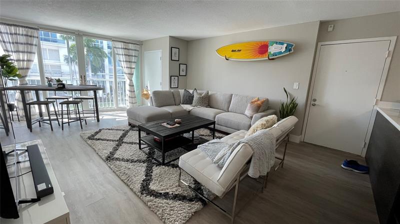 Image 7 of 23 For 720 Bayshore Dr  205