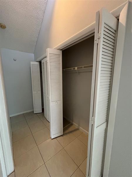 Image 15 of 33 For 6837 39th Dr