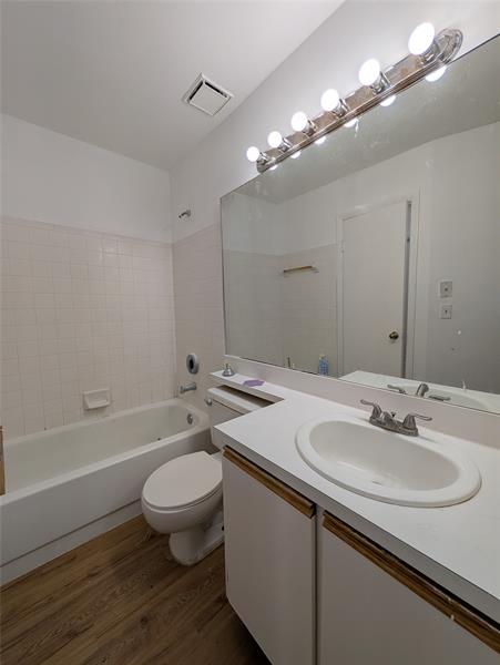 Image 8 of 15 For 18324 68th Ave  K