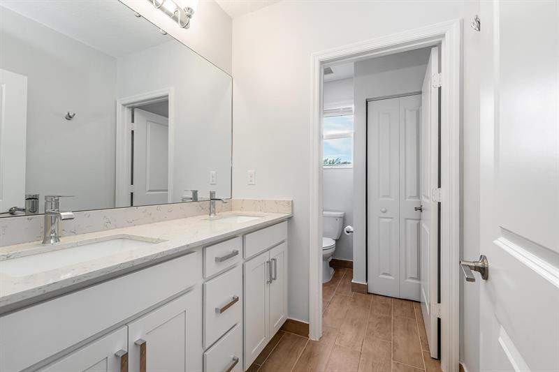 Image 23 of 53 For 4194 Marina Way