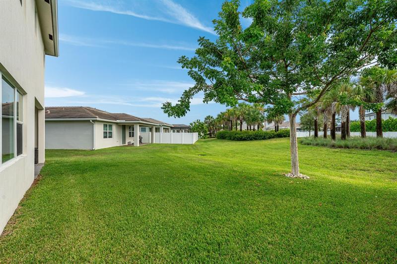 Image 48 of 53 For 4194 Marina Way