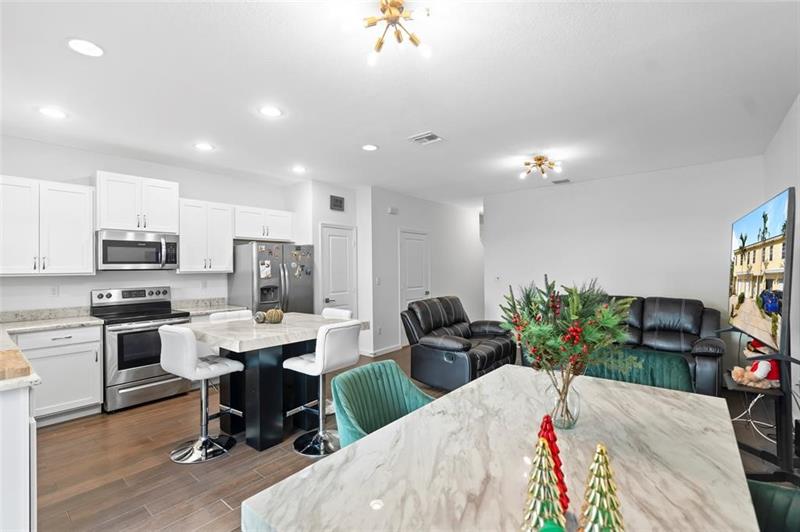 Image 5 of 33 For 4029 11th Drive
