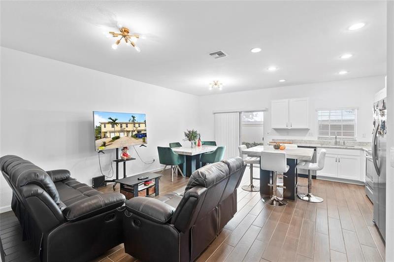 Image 8 of 33 For 4029 11th Drive