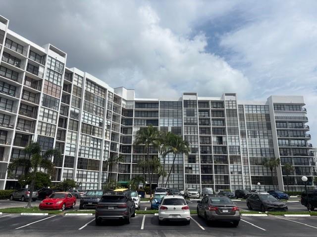 Details for 800 Parkview Dr  714, Hallandale Beach, FL 33009
